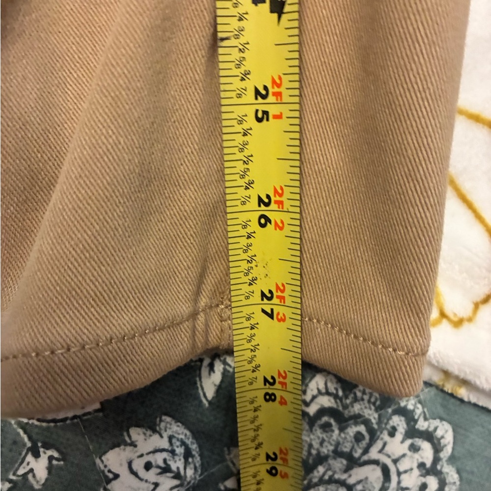 EUC Time & Tru Ladies Full Length Pull On Ankle Khaki Pants - Picture 3 of 10